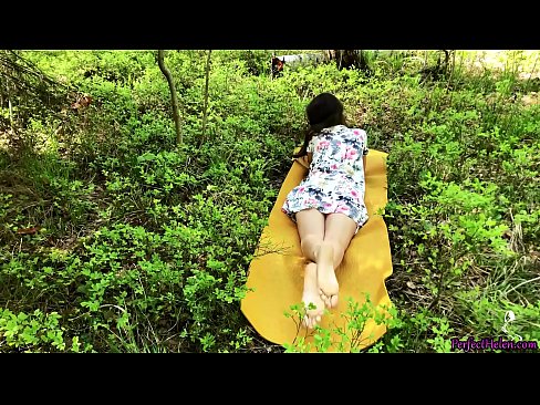 ❤️ Un străin de pe Tinder îmi masturbează păsărica și o fute cu pasiune în pădure ❤❌  at ro.com-porn-mz.ru ❌